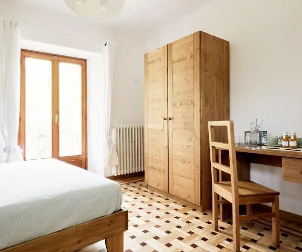 Lou Porti -agriturismo A Monterosso Grana ファームステイ *